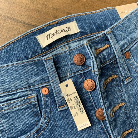 Never worn Madewell jeans! Size 23P. - Picture 3 of 3
